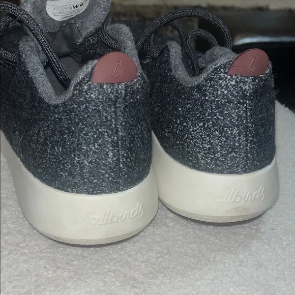 Allbirds Women's Merino Wool Charcoal and Cream Athletic Shoes - Picture 7 of 9